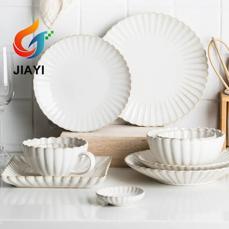 White Dinner Luxury Tableware